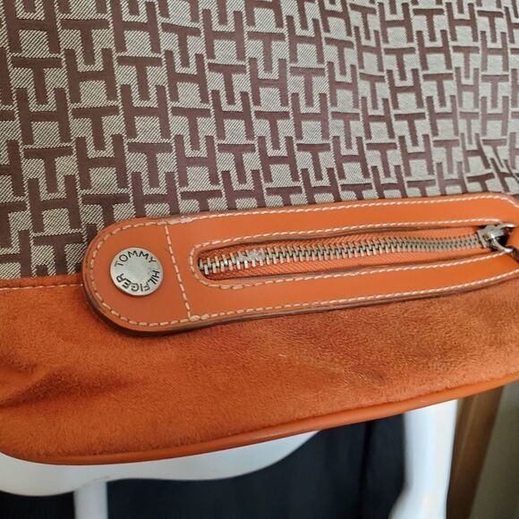 Tommy Hilfiger Brown & Orange Purse - Picture 5 of 11
